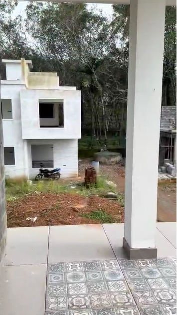 1800sqft 3BHK Semifurnished House