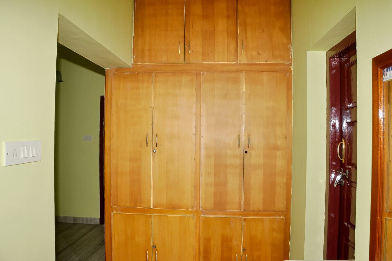 1800sqft 3BHK Semifurnished Villa in Vennala