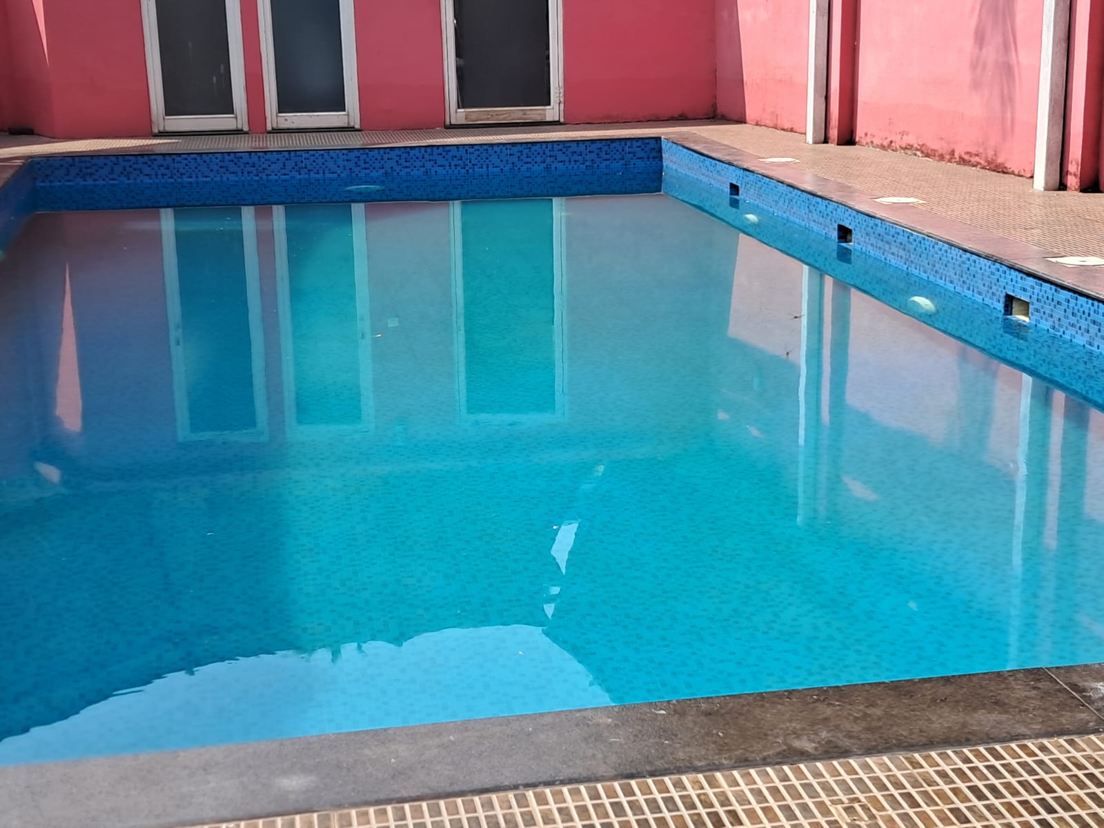 1825sqft 3BHK Semifurnished Branded Villa