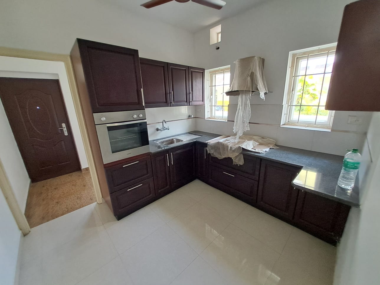 1825sqft 3BHK Semifurnished Villa