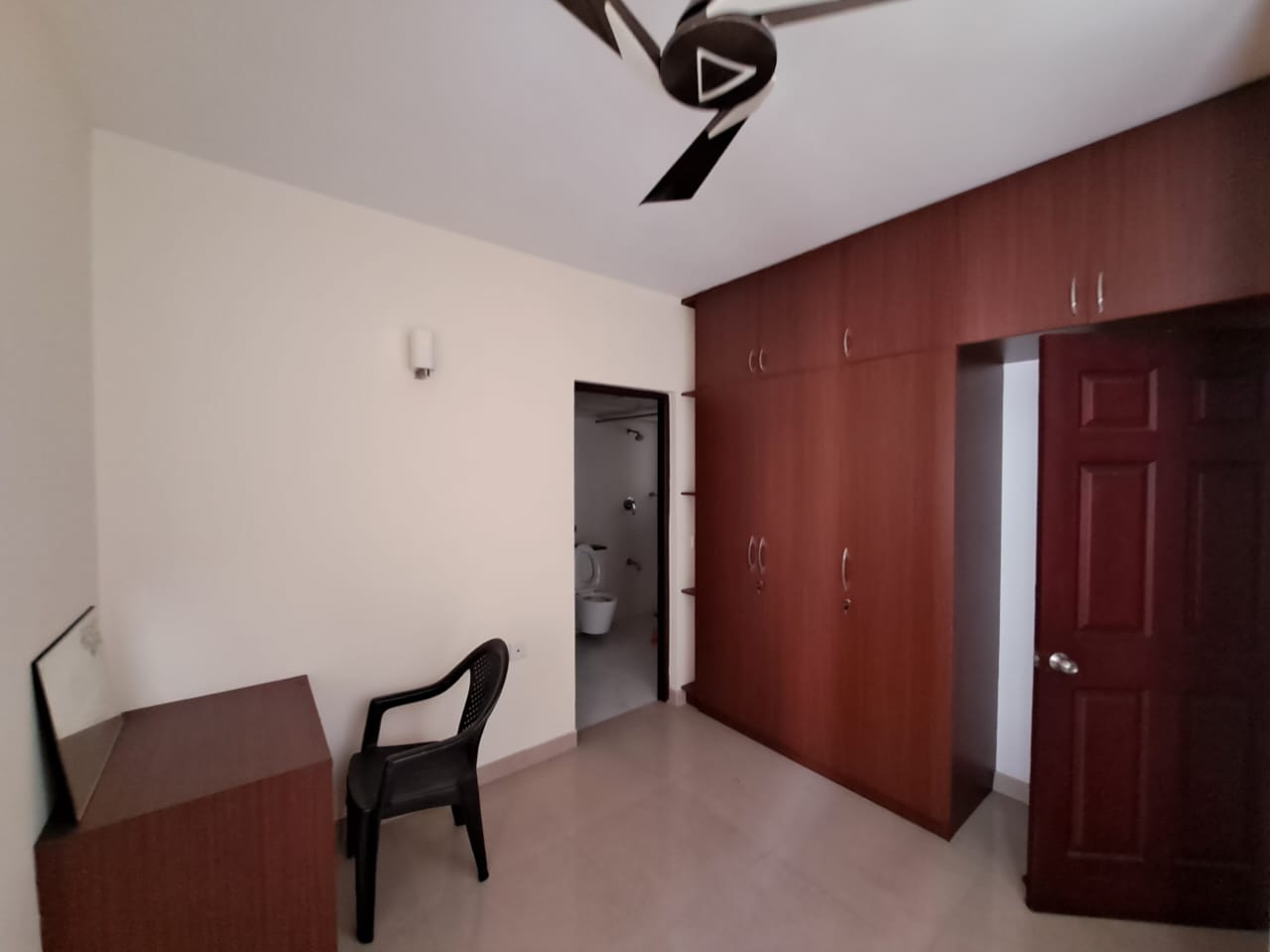 1850sqft 3BHK Fully Furnished Luxury Flat