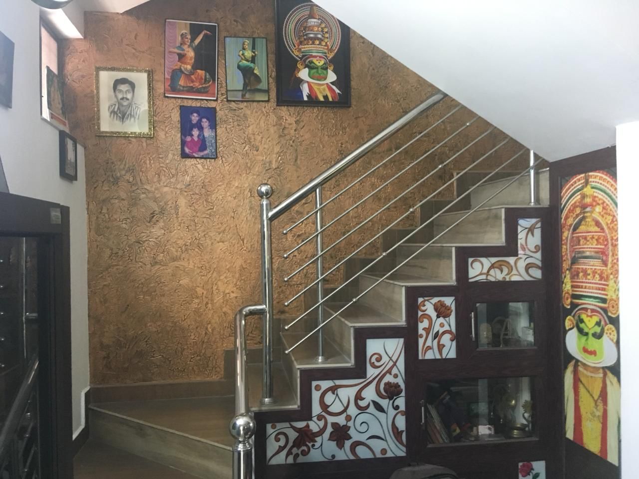 1850sqft 3BHK Semifurnished House with 2.25 cents of Land in Vyttila