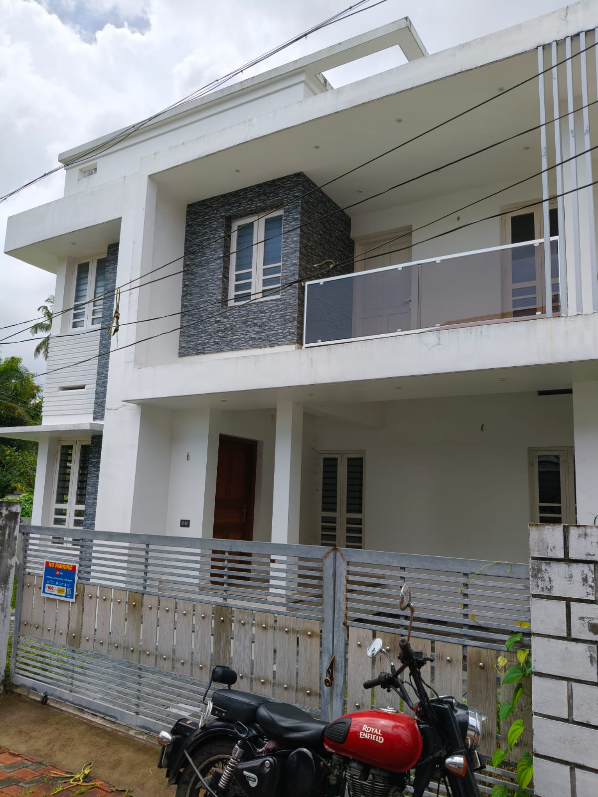 1850sqft 4bhk House