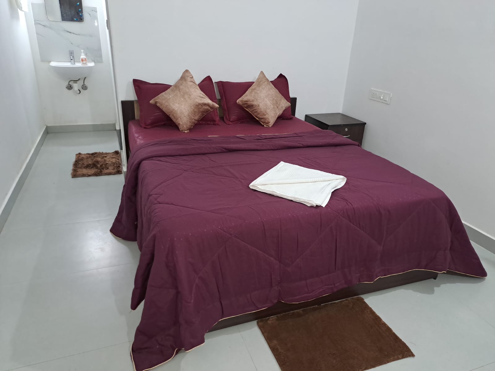 1850sqft 5BHK Semifurnished House with 11cents of Land