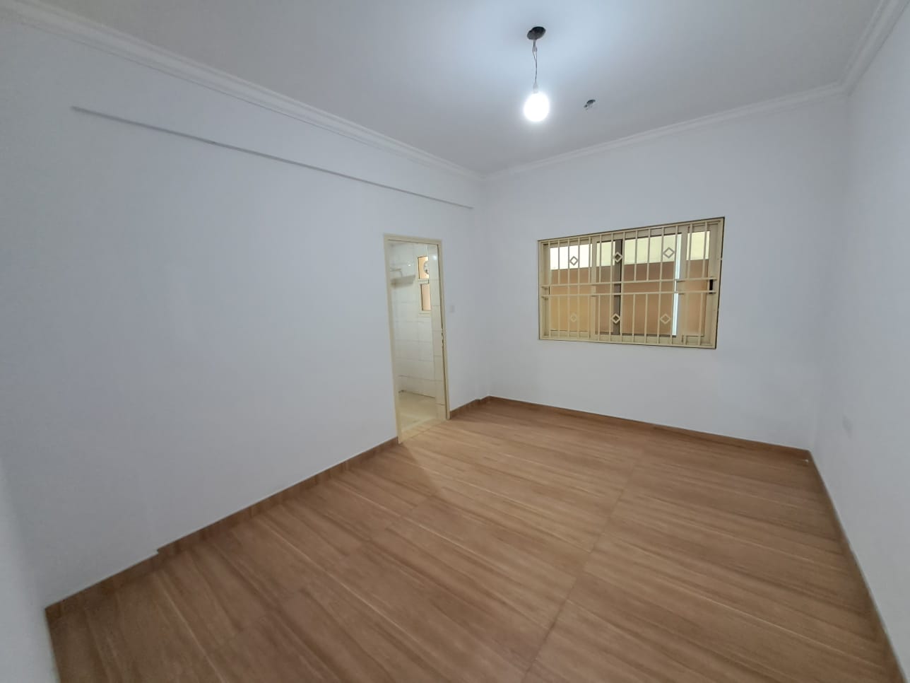 1856sqft 3BHK Semifurnished unused Apartment in Chitoor Road, Kacheripady - for sale in Chitoor Road Kacharipady, Kochi ( Ernakulam ), Kerala