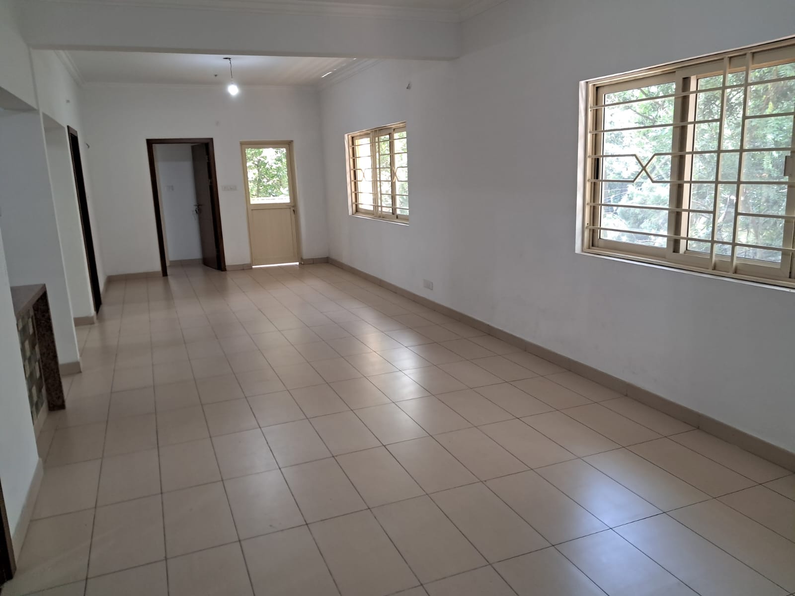 1856sqft 3BHK Semifurnished unused Apartment in Chitoor Road, Kacheripady