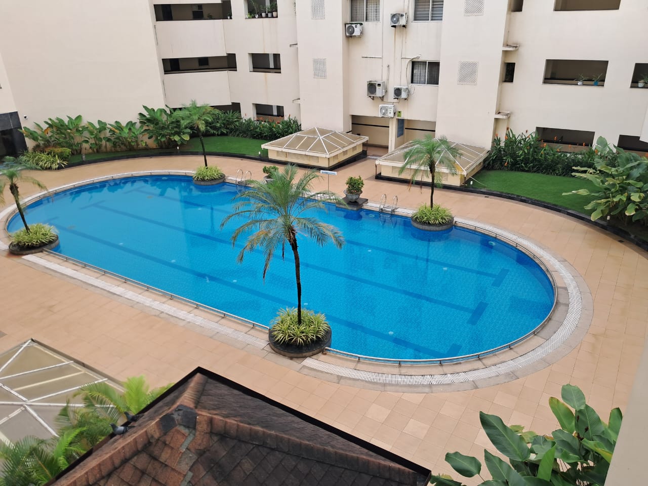 1880sqft 3BHK Fully furnished Luxury Flat