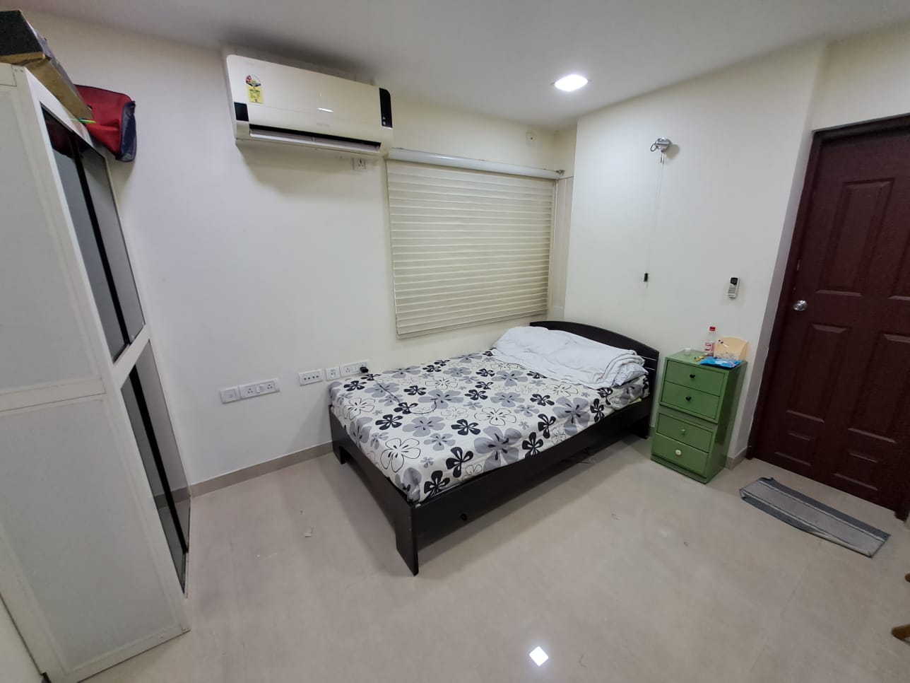 1880sqft 3BHK Fully furnished Luxury Flat