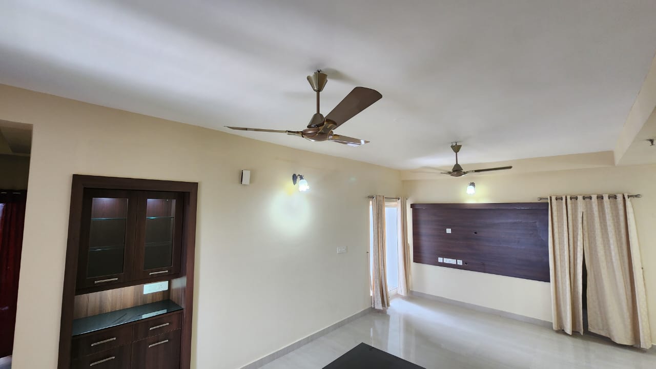 1880sqft 3BHK Furnished Flat