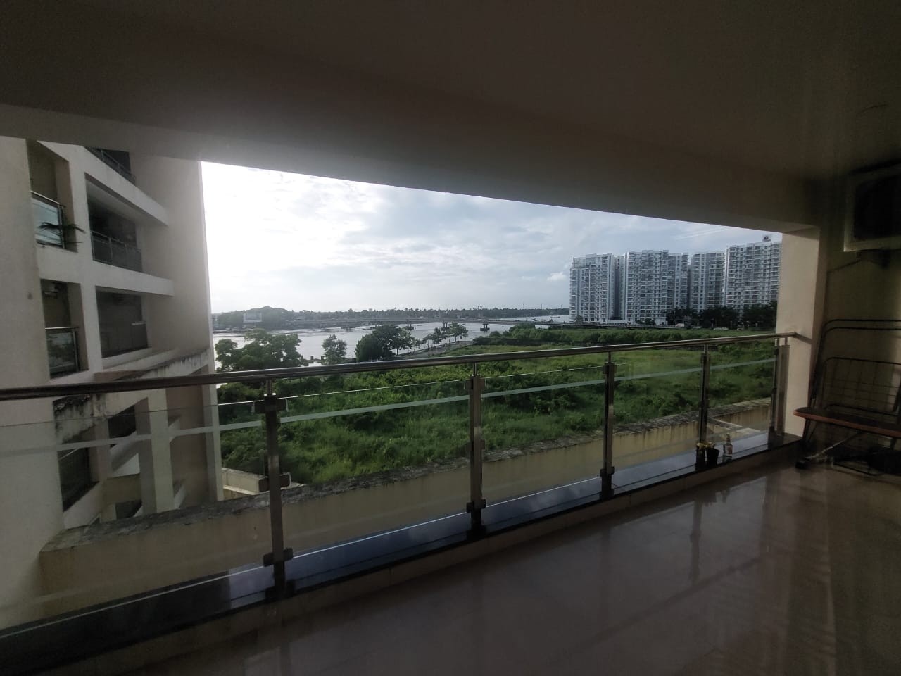 1885sqft 2BHK Fully furnished Flat
