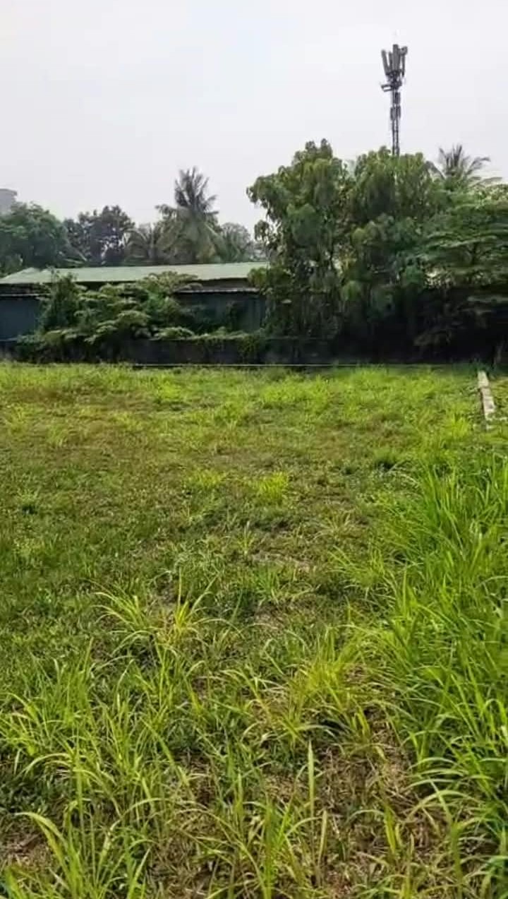 19 cents of Land - for sale in Edappally, Kochi ( Ernakulam ), Kerala