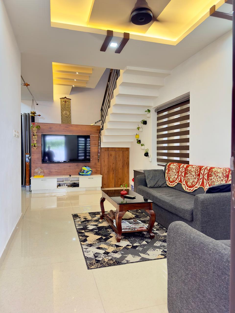 1600sqft 3BHK Fully furnished Independent House