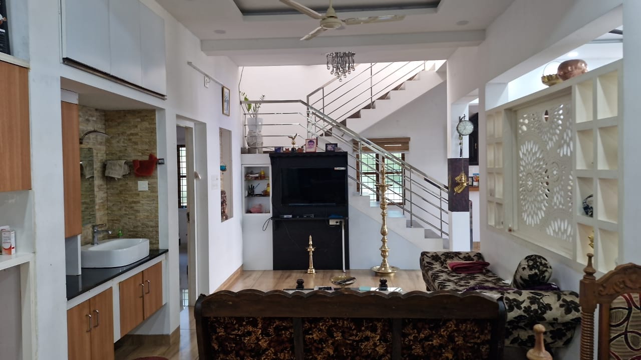 1900sqft 3BHK Furnished House