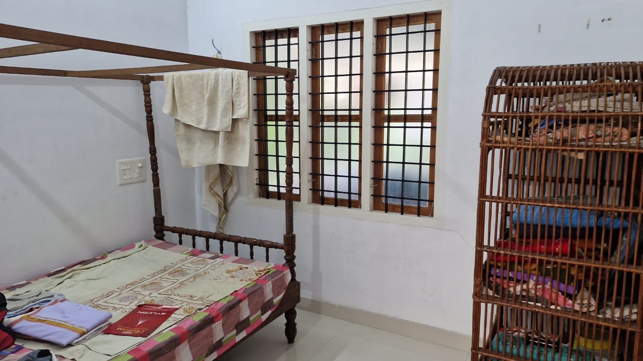1900sqft 3BHK Furnished House