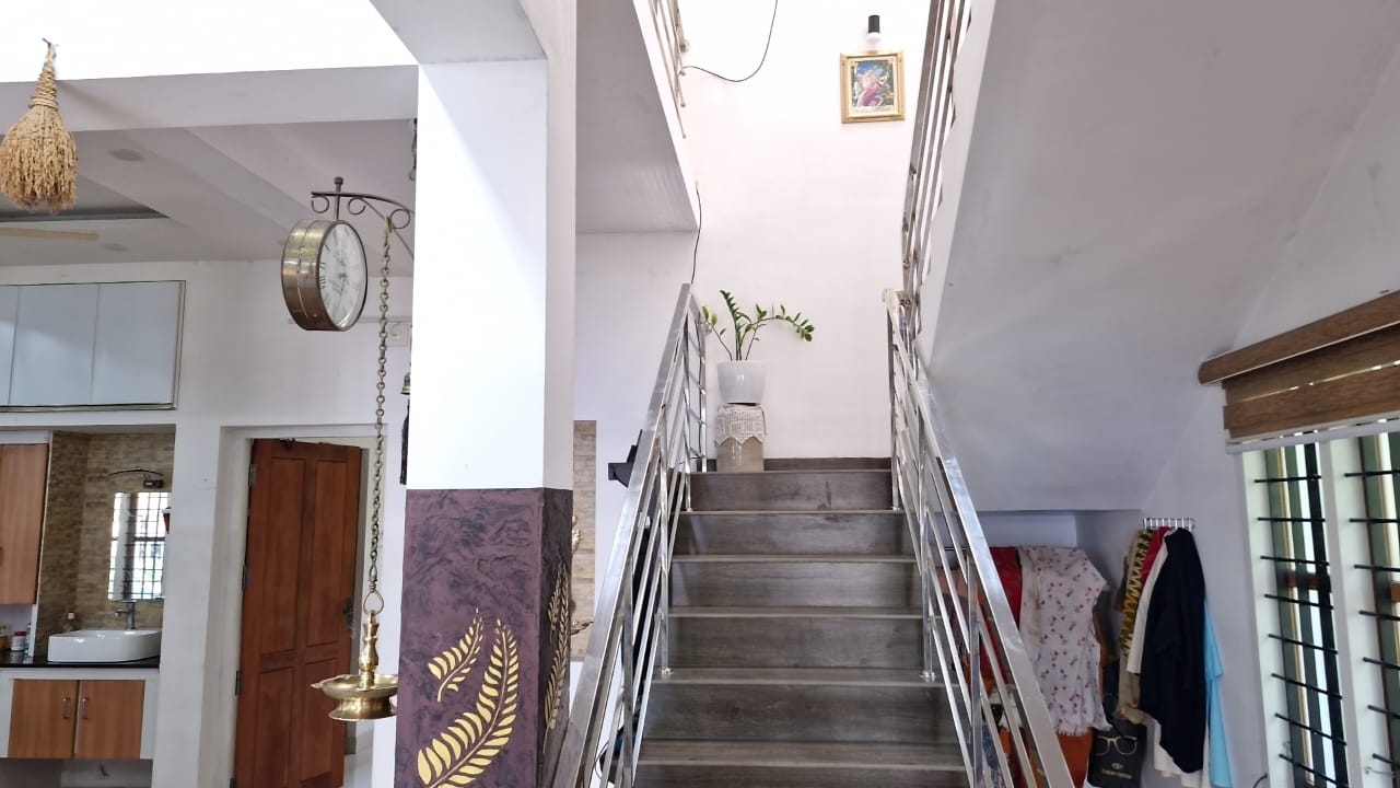 1900sqft 3BHK Furnished House