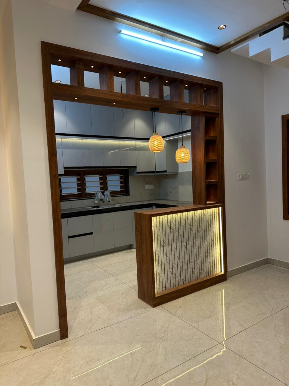 1900sqft 4BHK Semifurnished House
