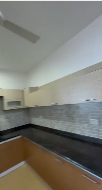 1937sqft 3BHK Fully furnished Flat