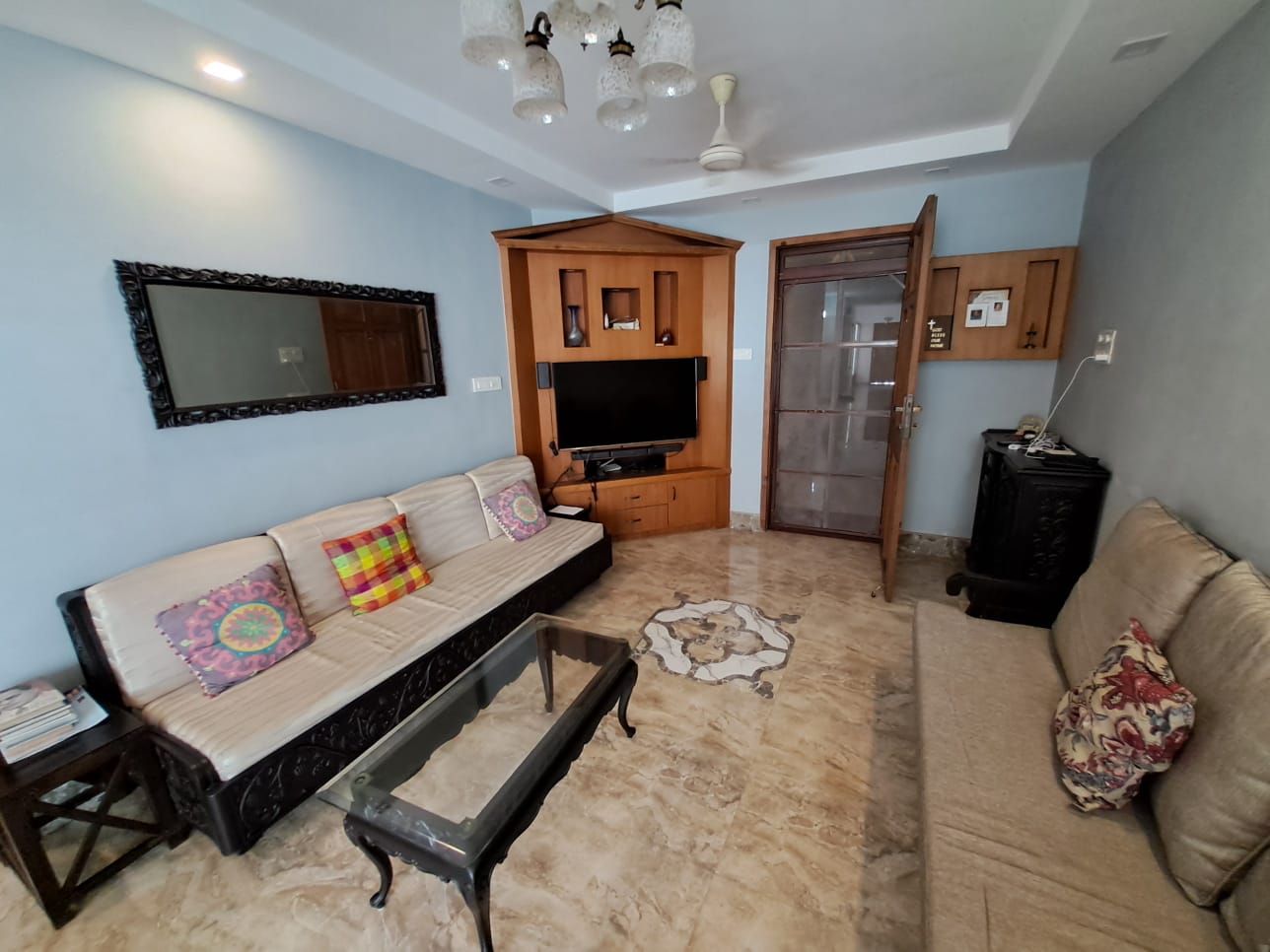 1950sqft 3BHK Fully furnished Flat
