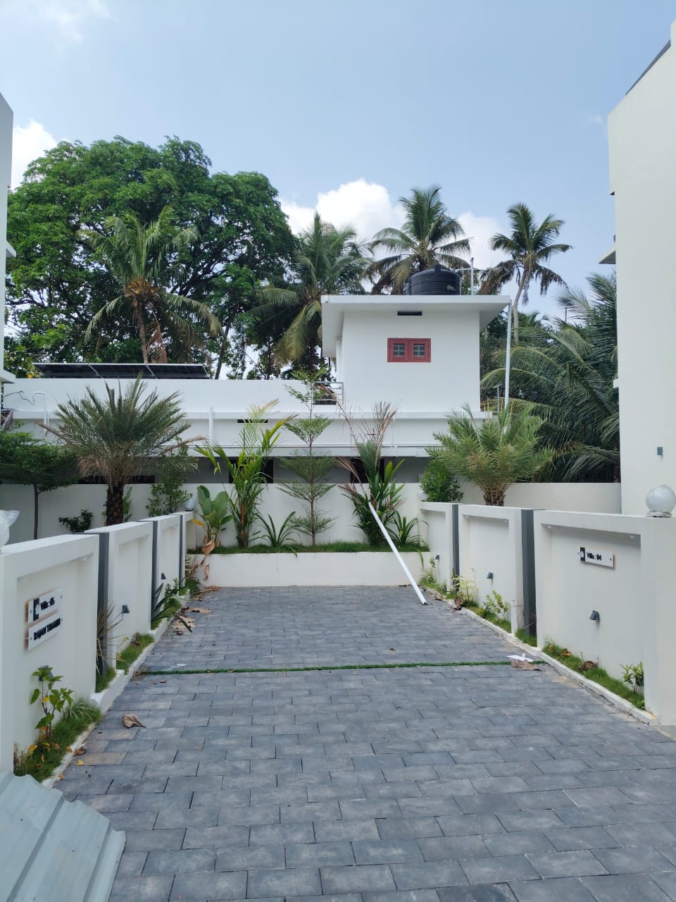 1950sqft 3bhk+ Study Semifurnished Villa