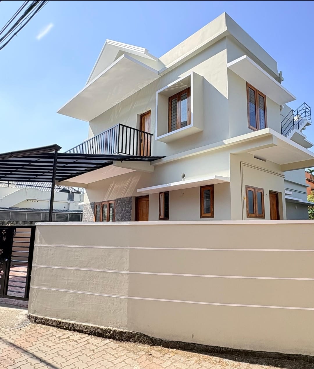 1950sqft 4BHK House