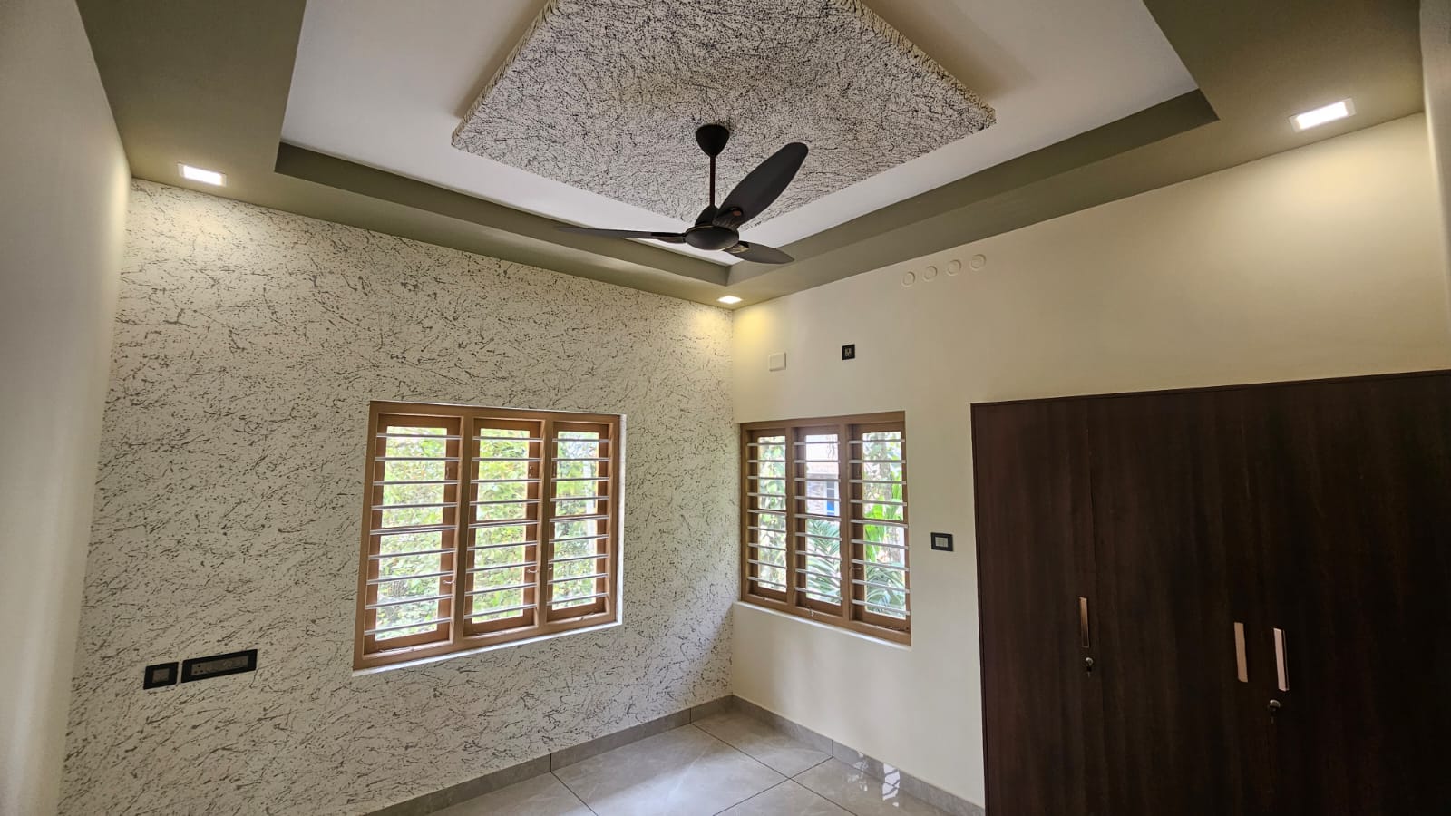 1950sqft 4BHK House
