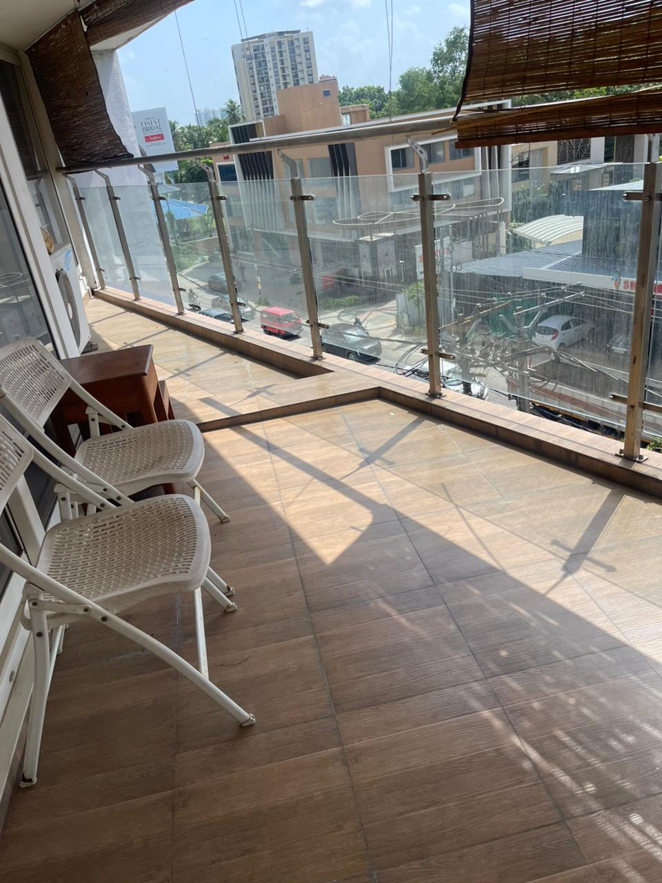 1958sqft 3BHK Fully furnished Flat