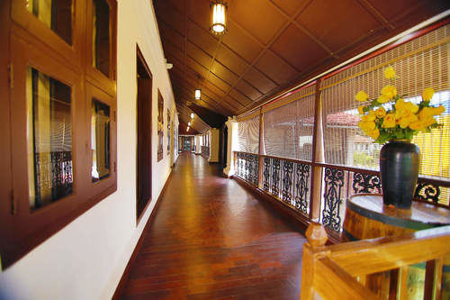 20000sqft 17BHK Traditional House