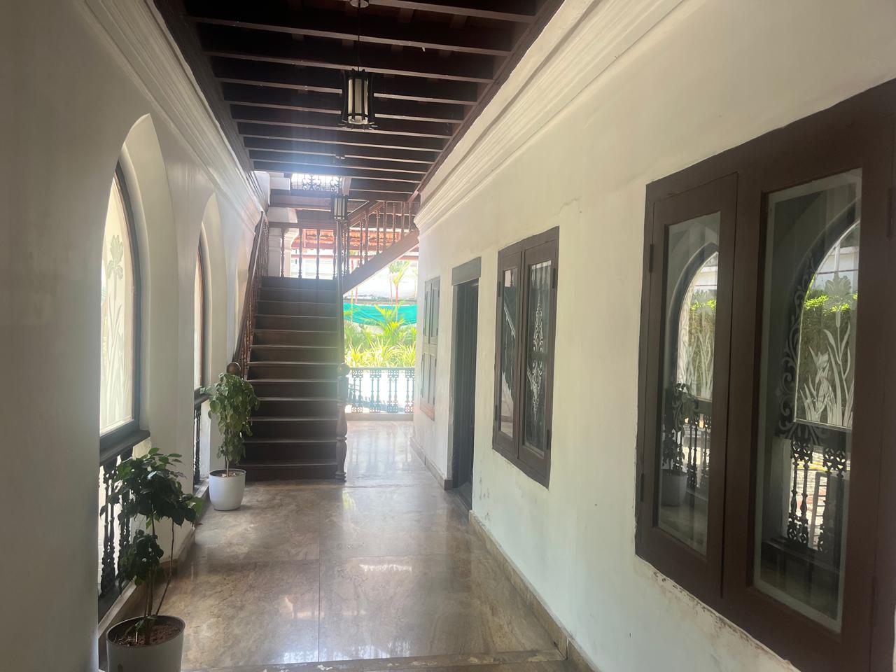20000sqft 17BHK Traditional House