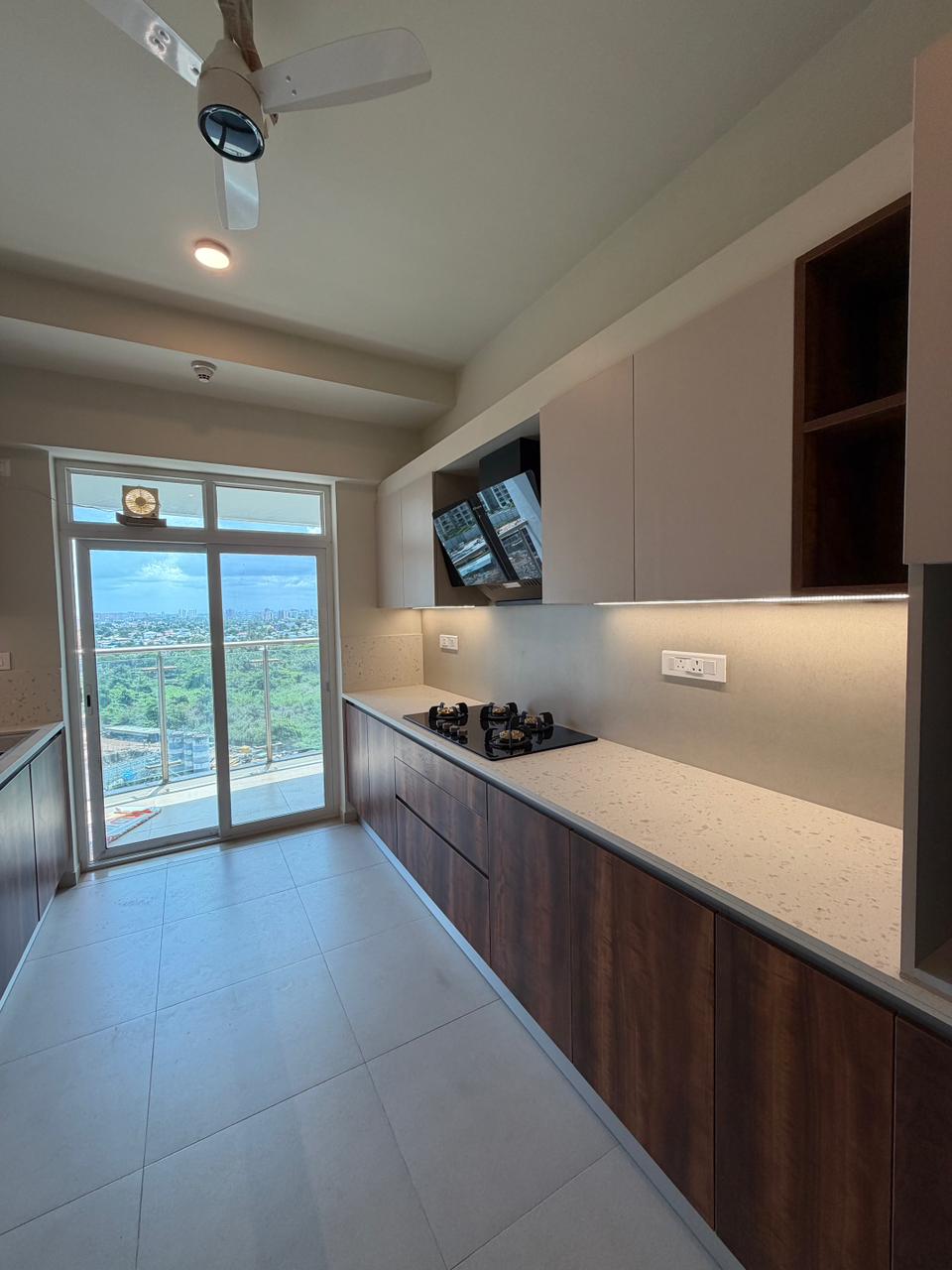2000sqft 3BHK Fully furnished flat