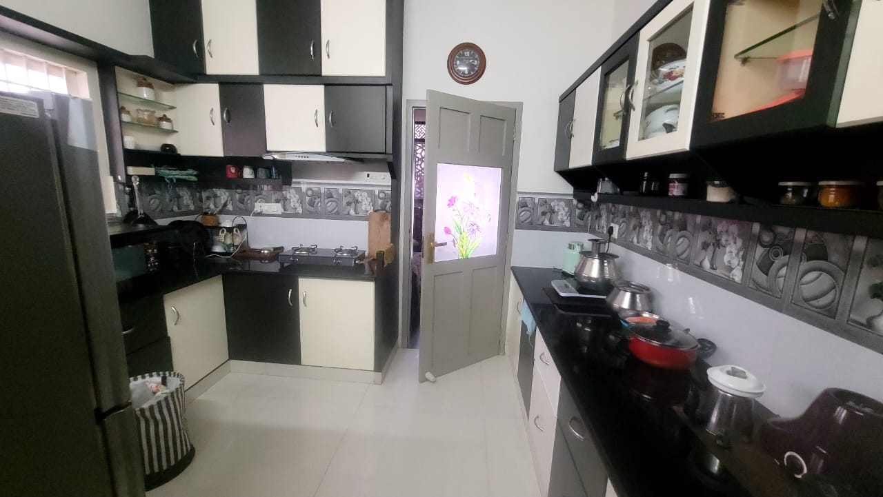 2000sqft 3BHKHouse