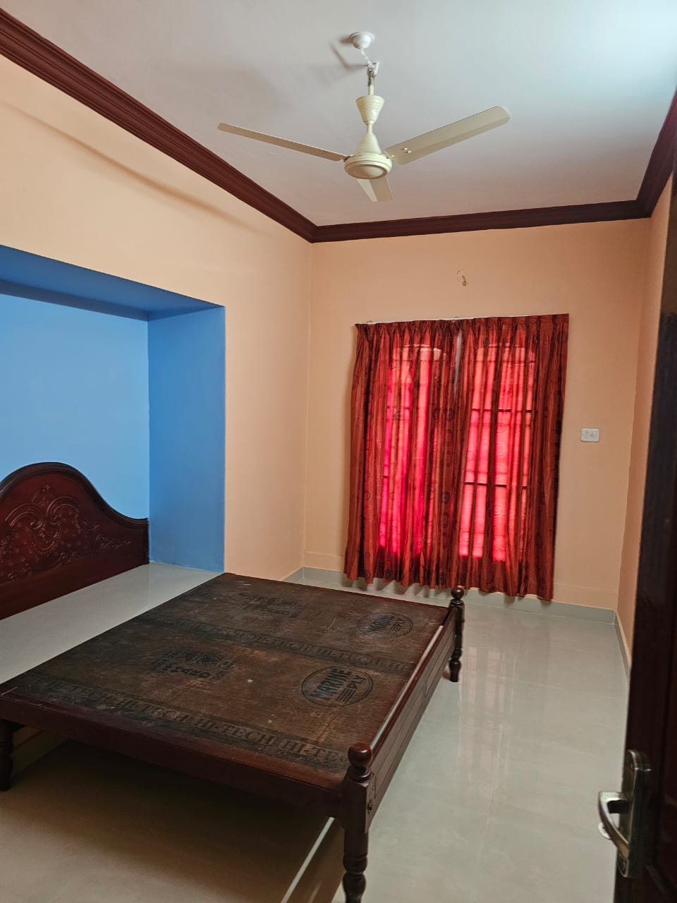 2000sqft 4BHK House