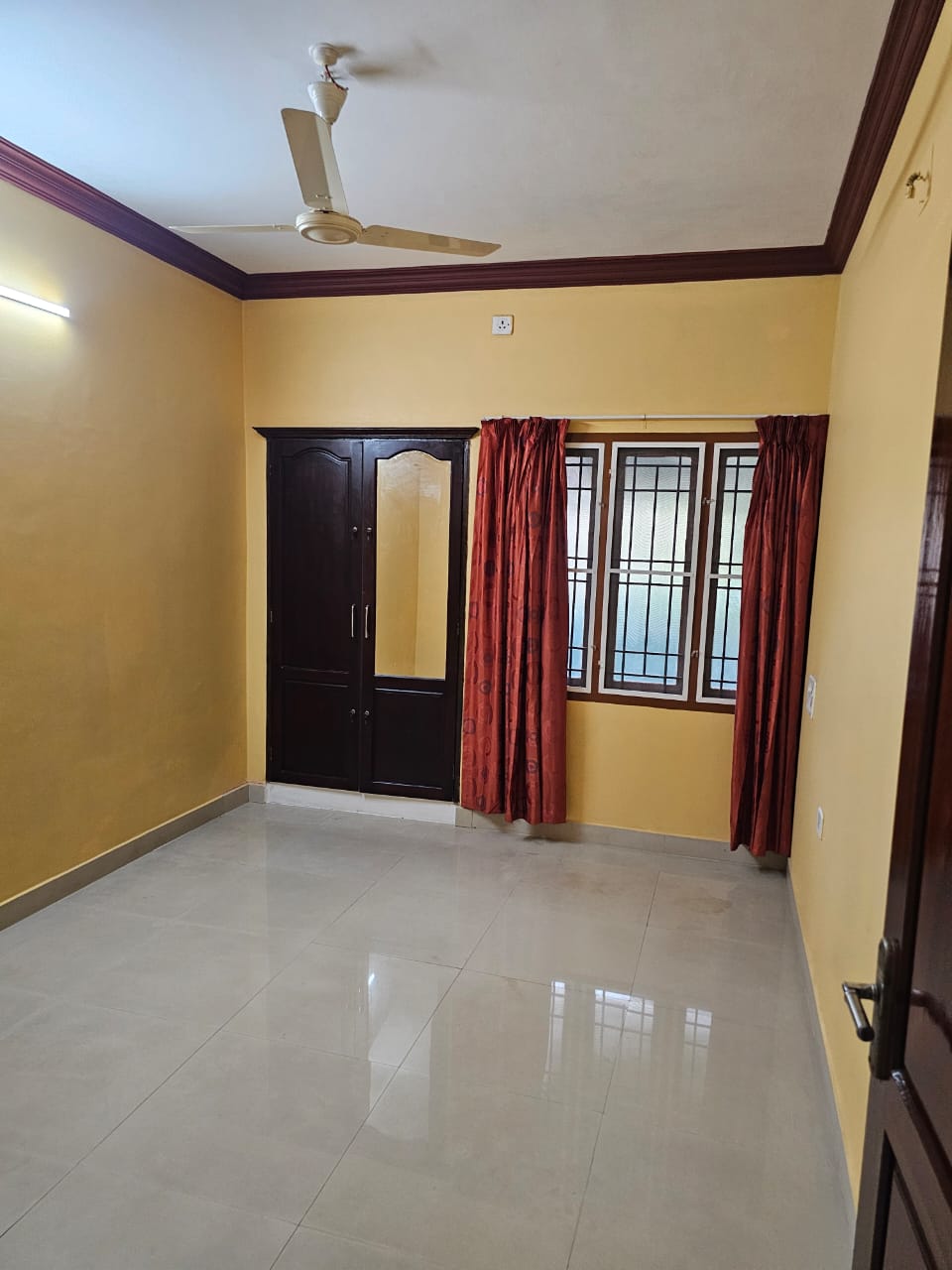 2000sqft 4BHK House
