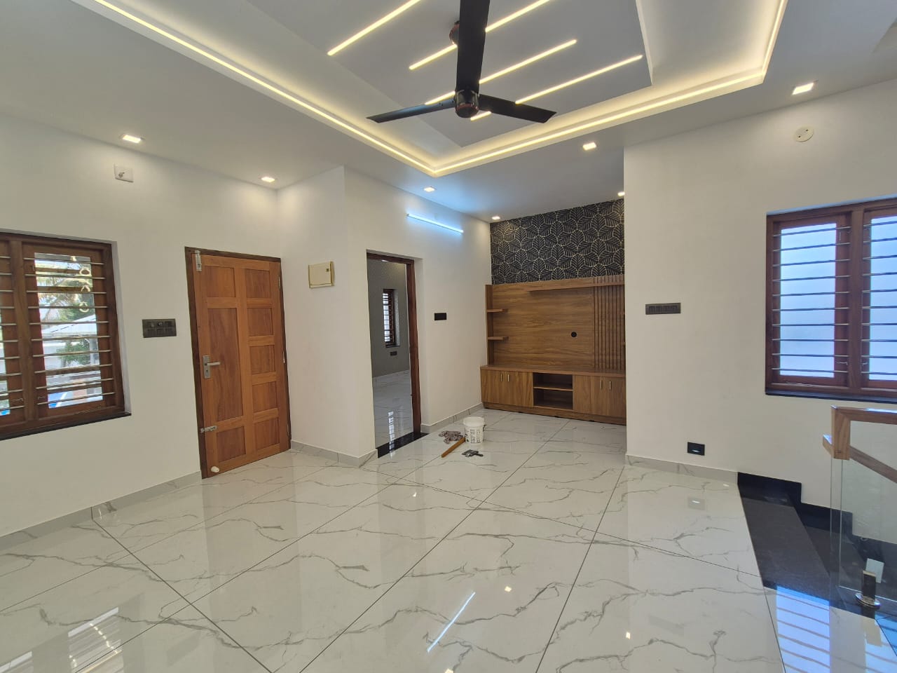 2000sqft 4BHK Semifurnished House with 4.500cents of Land