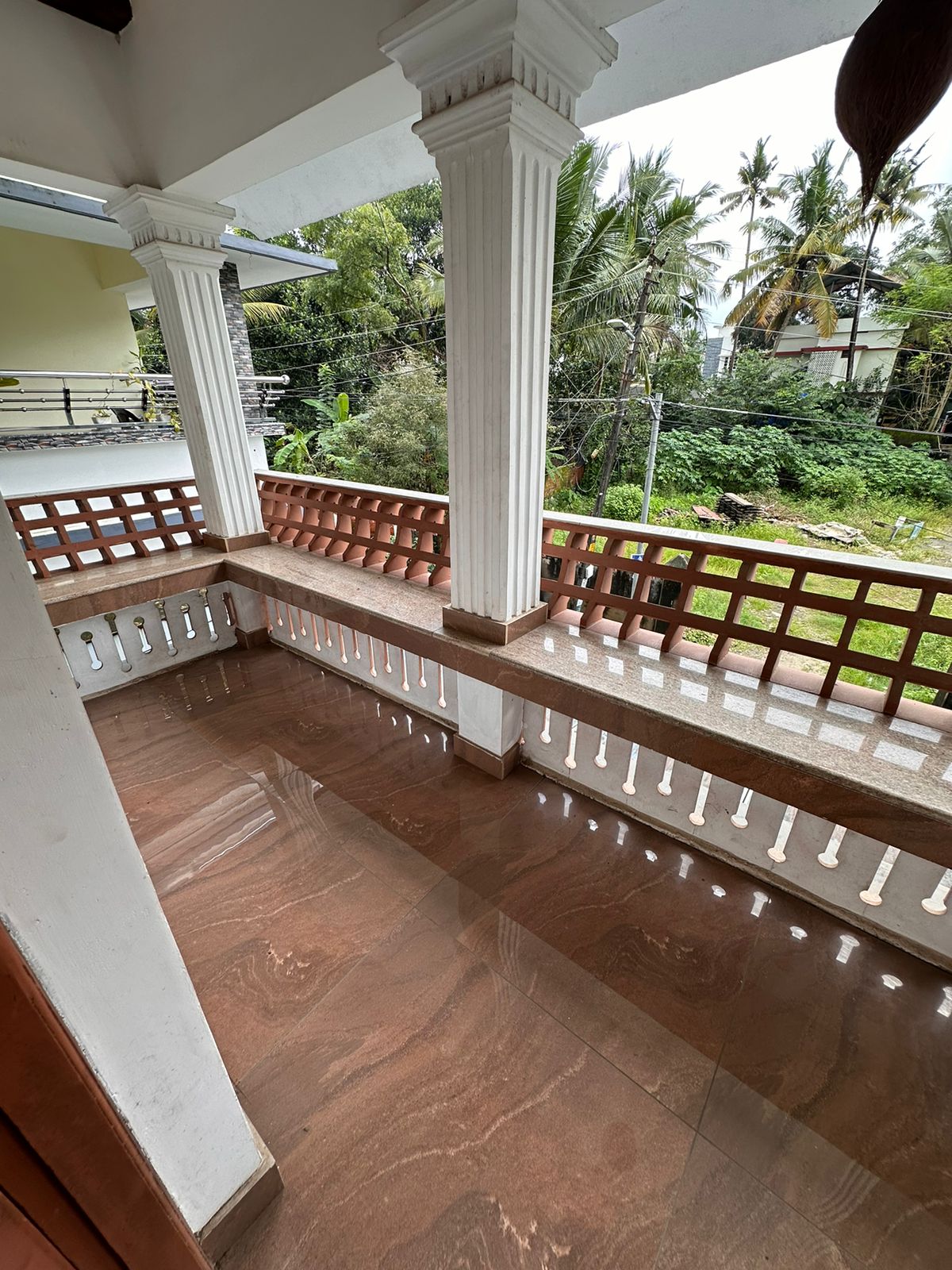 2000sqft 5BHK House
