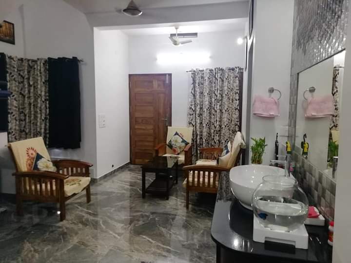 2000sqft 5BHK Semifurnished House with 3cents of Land