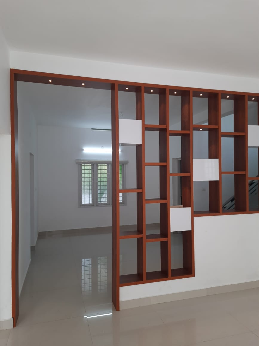 2020sqft Semifurnished House with 6.075cents of Land in Panagad - for sale in Panangad, Kochi ( Ernakulam ), Kerala