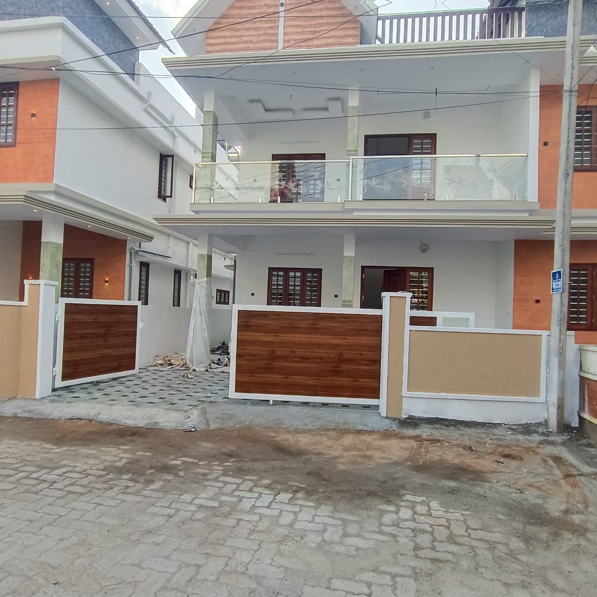 2050 sqft, 4BHK Brandnew House with 4.5cent in Edapally - for sale in Edappally, Kochi ( Ernakulam ), Kerala