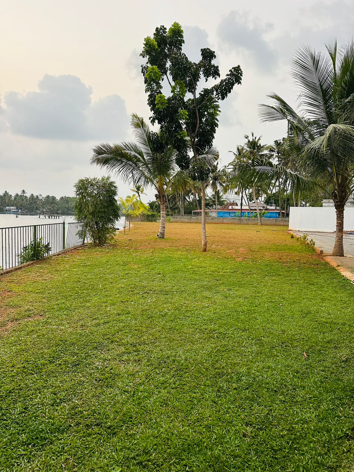 2050sqft 3BHK Waterfront Resort