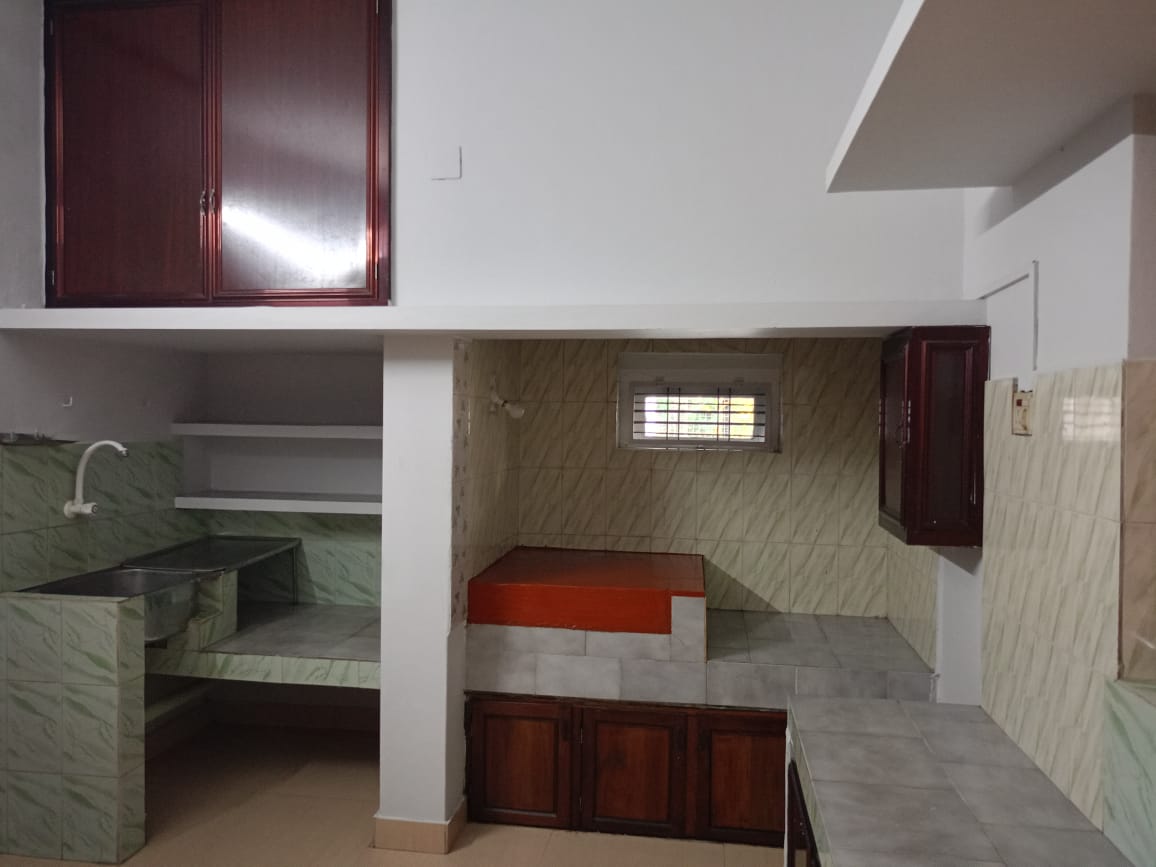 2100sqft 4BHK Furnished House