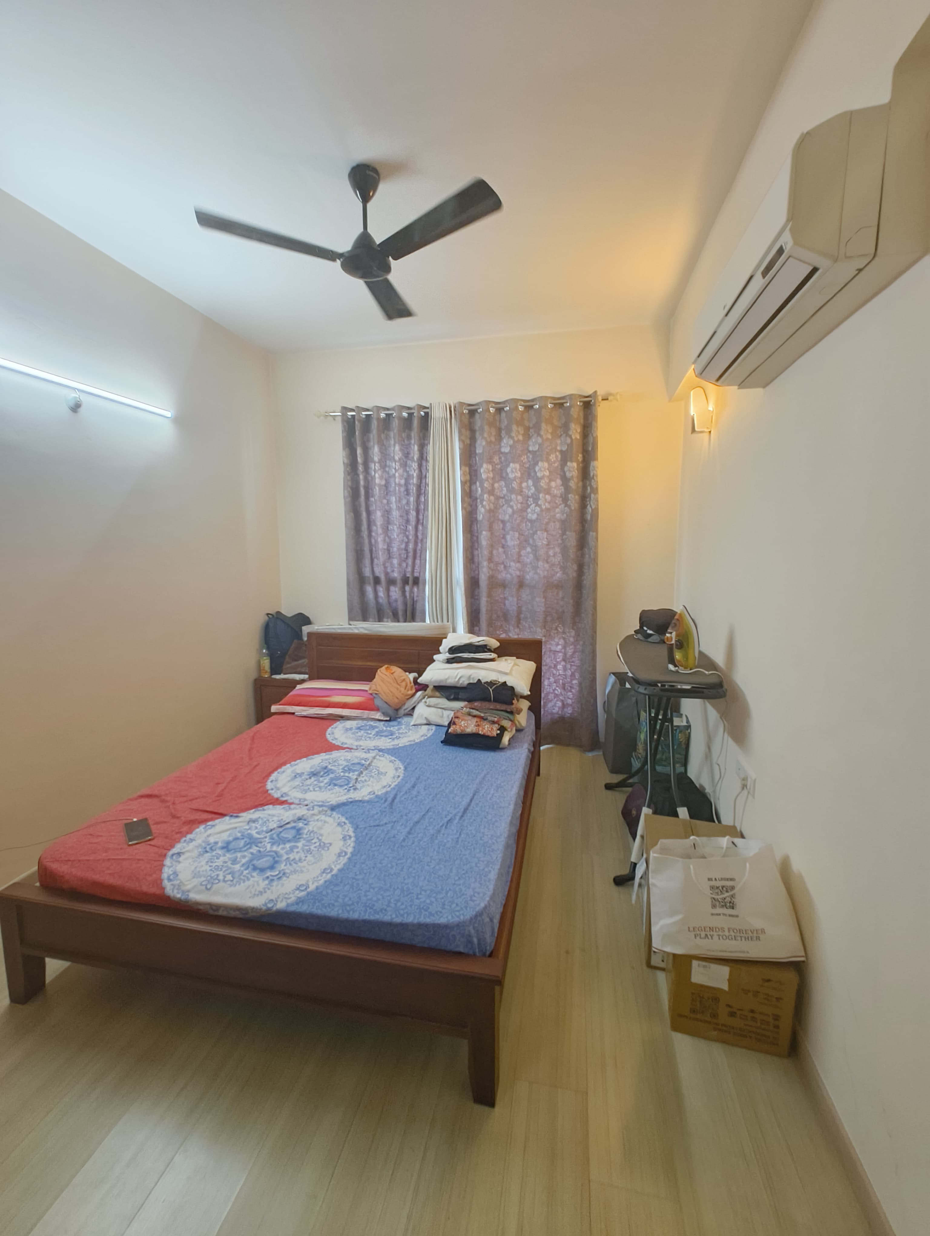 2103sqft 3BHK Fully furnished Flat
