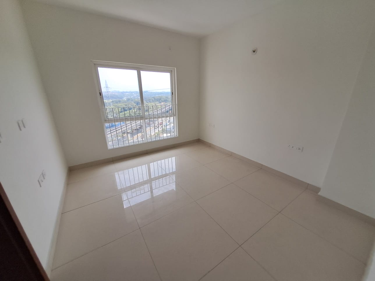 2163sqft 3BHK Unfurnished Brand new Flat