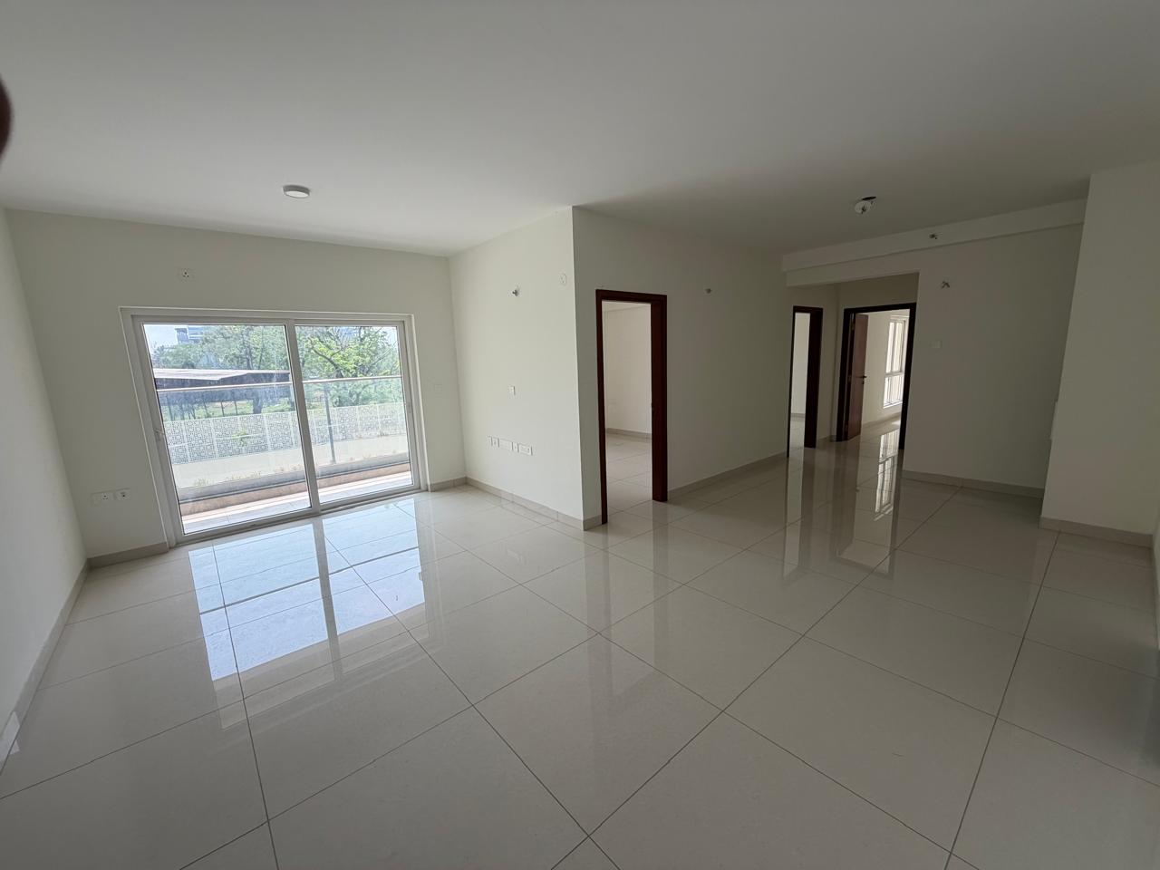 2171sqft 3BHK Unfurnished Flat