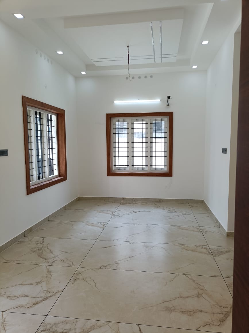 2180sqft 4BHK Semifurnished House