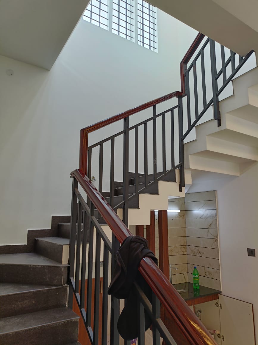 2180sqft 4BHK Semifurnished House