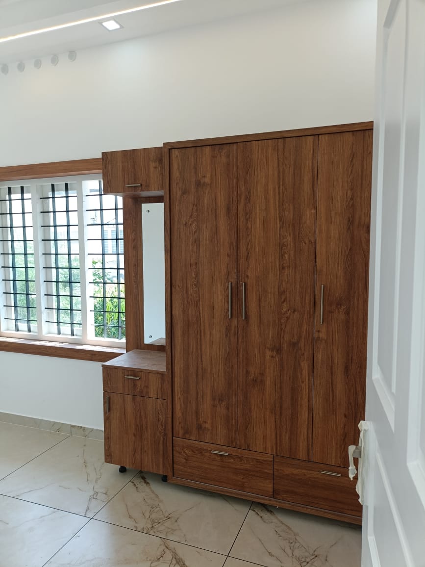 2180sqft 4BHK Semifurnished House