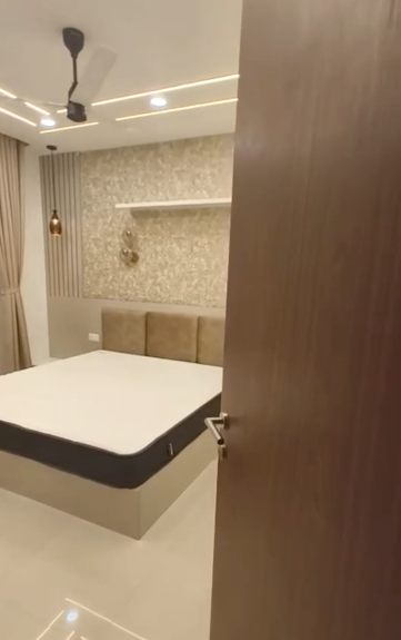 2200sqft 3BHK Luxury Flat