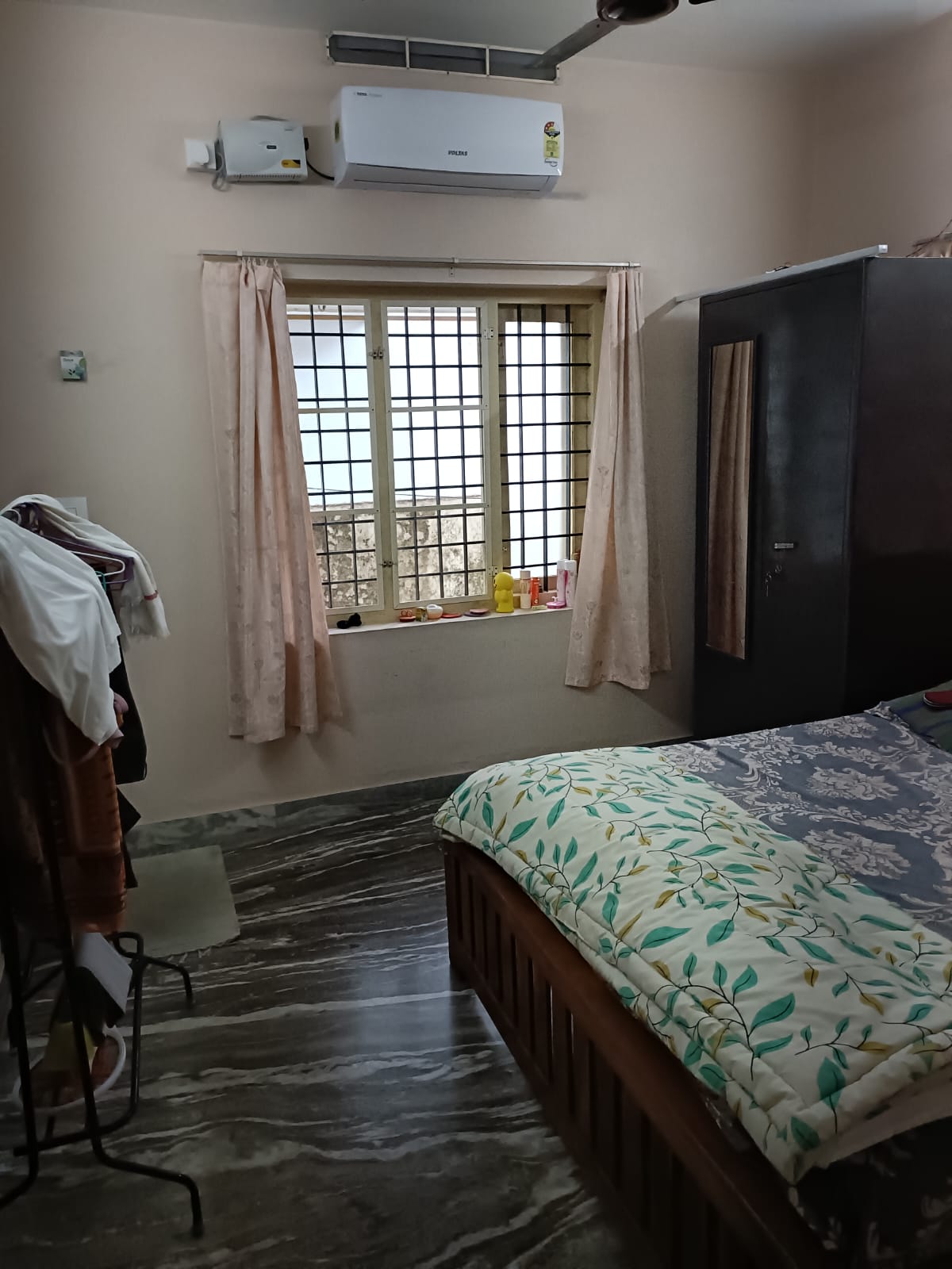 2200sqft 4BHK House