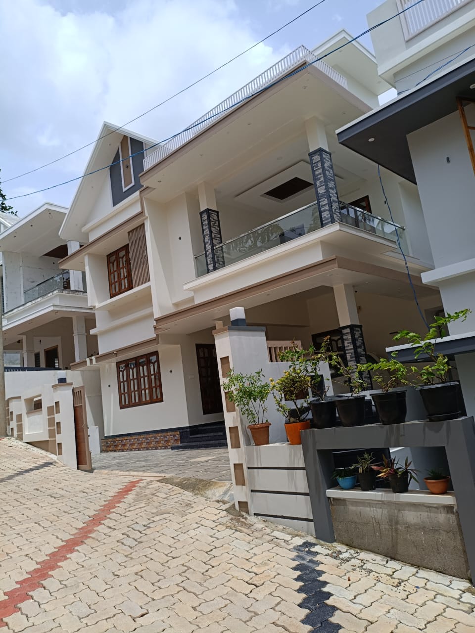 2200sqft 4BHK House
