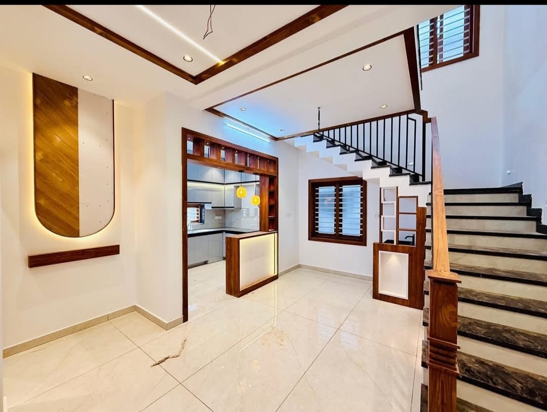 2200sqft 4BHK Semifurnished House