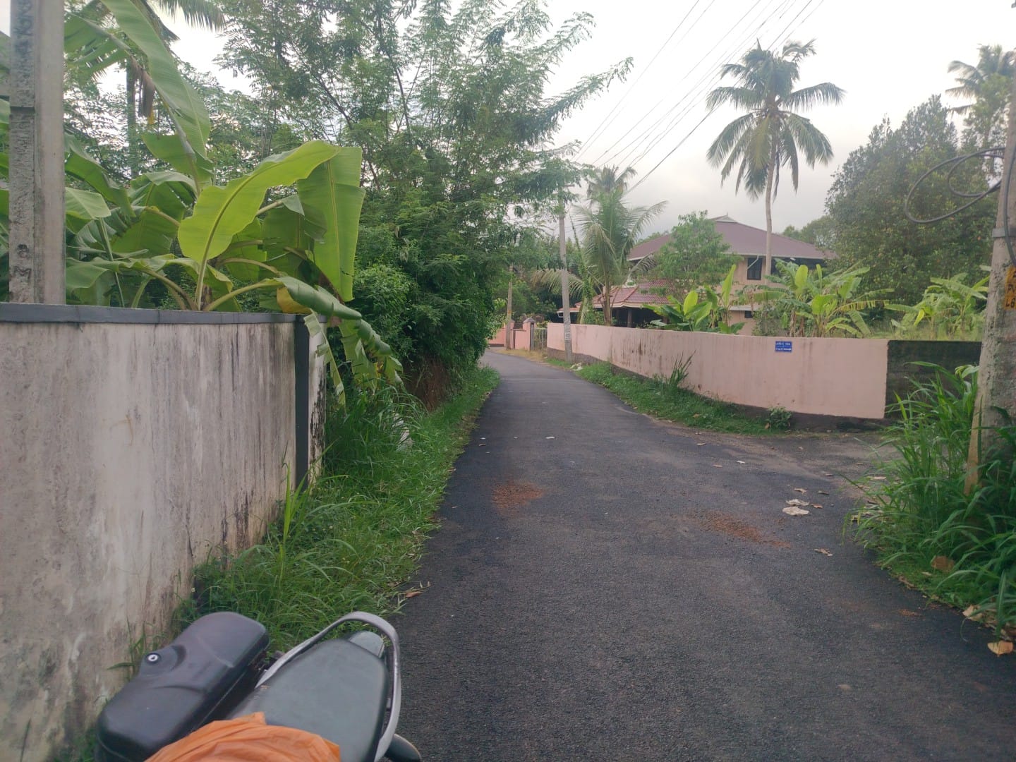 23 Cents of Land with 3bhk House
